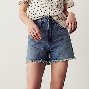 Curvy baggy jean shorts sz 29